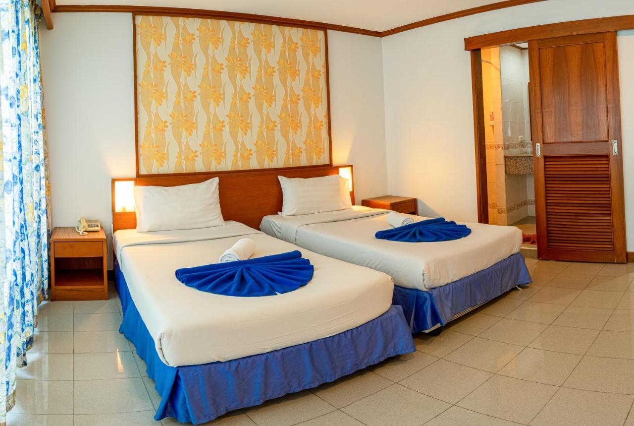Rattana Beach Hotel By Shanaya Karon Exterior photo